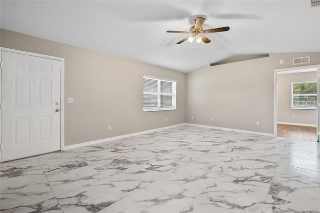 4250 Nw 26 Th Ter, House other with 3 bedrooms, 2 bathrooms and null parking in Ocala FL | Image 12