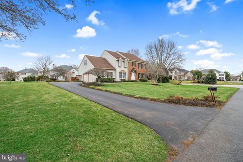 8 Bayberry Close, Newark, DE, 19711-6223 | Card Image