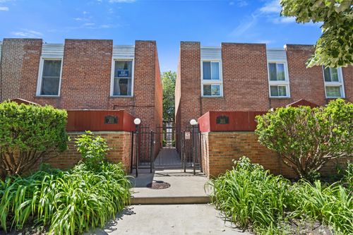 f-1615 W Greenleaf Ave, Chicago, IL, 60626-2790 | Card Image