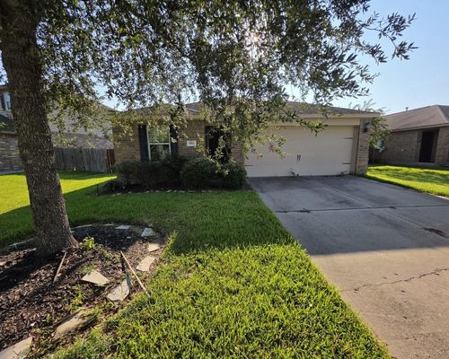 9811 Garnet Falls Dr, Rosharon, TX, 77583-2475 | Card Image