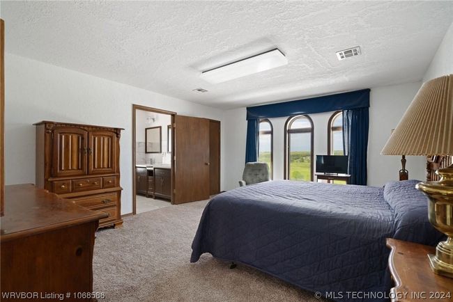 40079 E County Road 1315, House other with 3 bedrooms, 4 bathrooms and null parking in McCurtain OK | Image 16