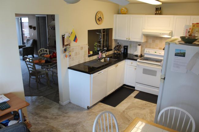 APT-201 - 7609 Tahiti Ln, Condo with 2 bedrooms, 2 bathrooms and null parking in Lake Worth FL | Image 8