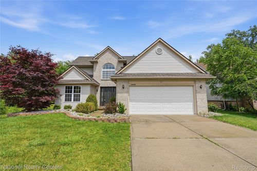 14844 Santa Anita Ave, Livonia, MI, 48154-3990 | Card Image