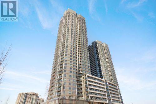 909-30 Upper Mall Way, Vaughan (Brownridge), ON, L4J0L7 | Card Image