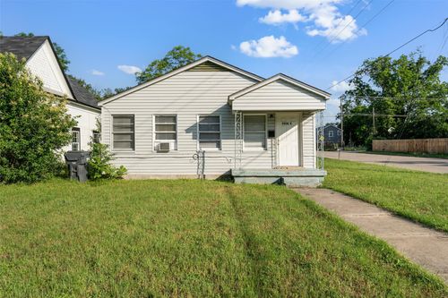 2528 Mcferrin Ave, Waco, TX, 76708-2577 | Card Image