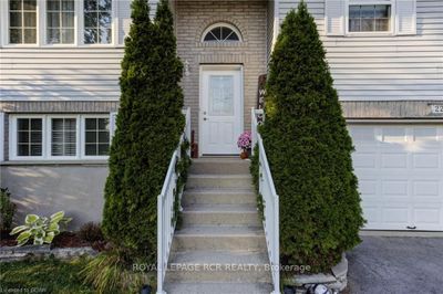 227 Carroll St, House other with 3 bedrooms, 2 bathrooms and 5 parking in Arthur ON | Image 3