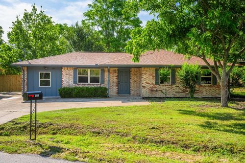 1601 Newton St, Kerrville, TX, 78028-2617 | Card Image