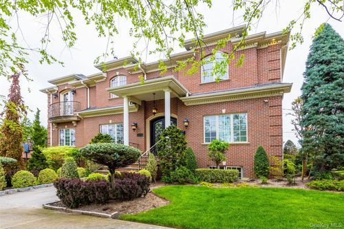150-50 6th Ave, Whitestone, NY, 11357 | Card Image