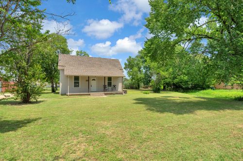 7720 Corina Dr, White Settlement, TX, 76108-3247 | Card Image
