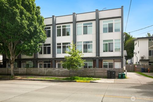 1055 S Cloverdale St, Seattle, WA, 98108-4744 | Card Image