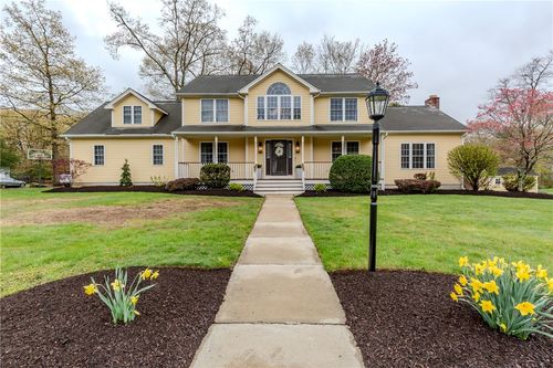 1 Princess Pine Rd, Lincoln, RI, 02865-4729 | Card Image