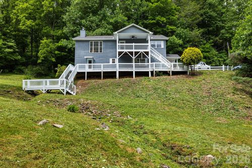 100 Woven Cloud Ln, Waynesville, NC, 28785-4544 | Card Image