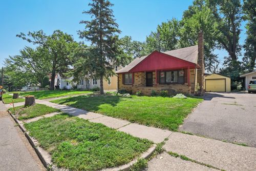 272 Butler Ave E, West Saint Paul, MN, 55118-1505 | Card Image