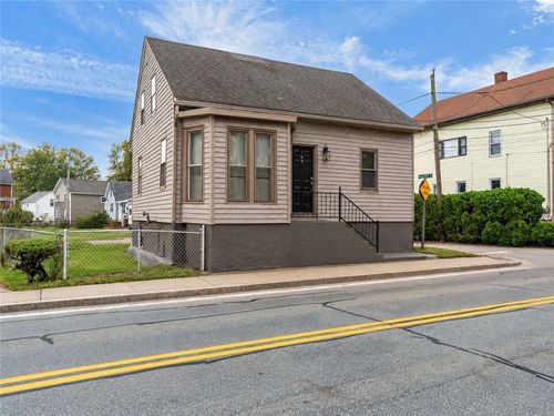 169 Child Street, Warren, RI, 02885 | Card Image