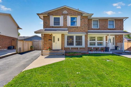 23 Windward St, St Catharines, ON, L2M7P4 | Card Image