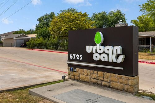 b-1257-6725 Circle South Road, Austin, TX, 78745 | Card Image