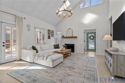 3203 Barnes Spring Ct, Midlothian, VA, 23112-4254 | Card Image