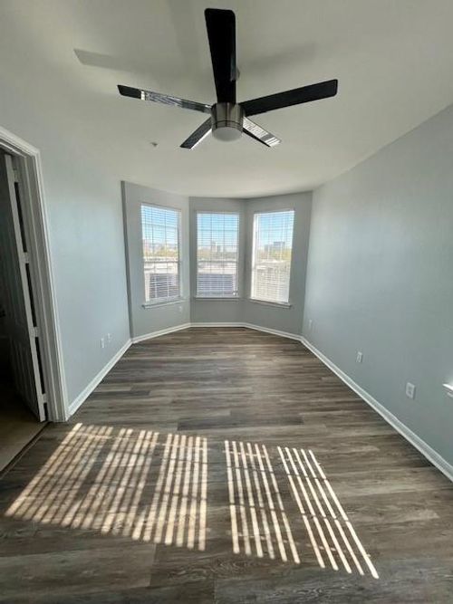 apt-2314-7575 Kirby Dr, Houston, TX, 77030-4449 | Card Image