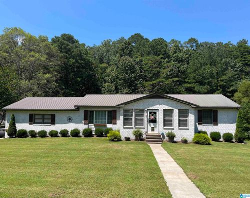 68 Kennedy Dr, ONEONTA, AL, 35121-8615 | Card Image