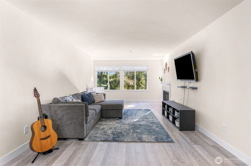 unit-204-18210 73rd Ave Ne, Kenmore, WA, 98028-2770 | Card Image