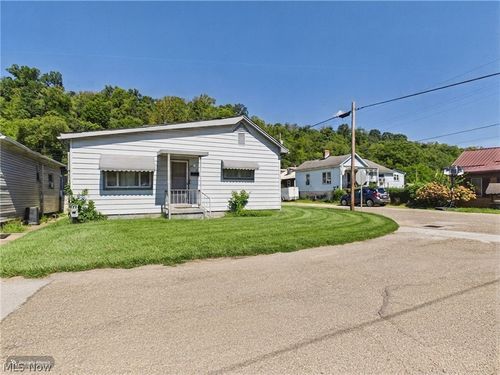56031 W 2nd St, Bridgeport, OH, 43912-3209 | Card Image