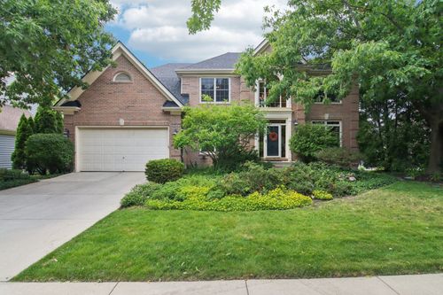 1560 Fairway Cir, Geneva, IL, 60134-3178 | Card Image