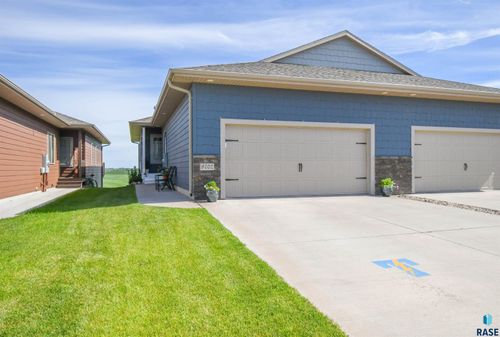 9702 W Broek Dr Drive, Sioux Falls, SD, 57106 | Card Image