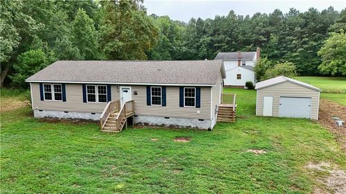 97 Kayak Cove Rd, Cobbs Creek, VA, 23035-2243 | Card Image
