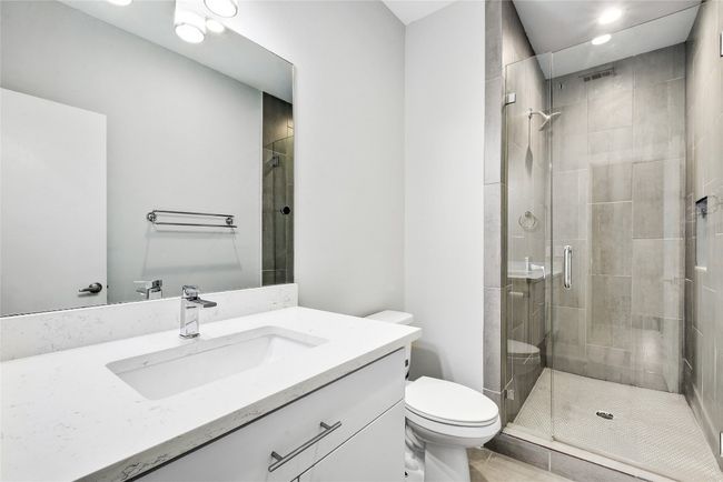 Guest bathroom | Image 23