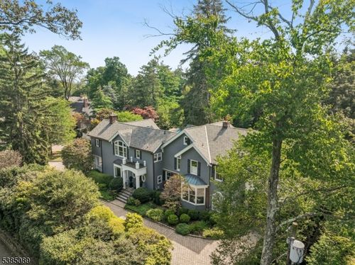 6 Lynwood Way, West Orange, NJ, 07052-4902 | Card Image