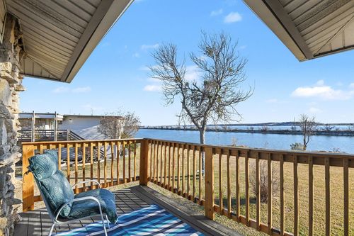 unit-204-108 Harbor Dr, Runaway Bay, TX, 76426-9708 | Card Image