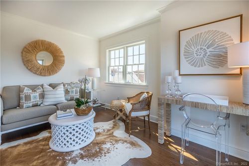 104-201 Main St, Westport, CT, 06880-3204 | Card Image