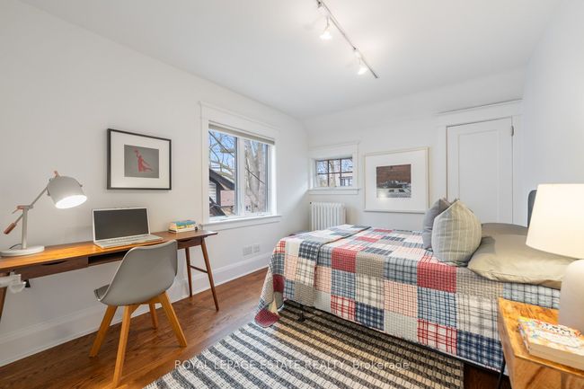 121 Pine Glen Rd, House other with 4 bedrooms, 3 bathrooms and 1 parking in Toronto ON | Image 28