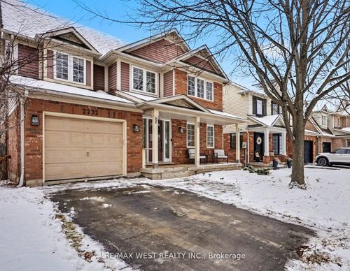 2232 Casselman Crt, Burlington, ON, L7L6T7 | Card Image