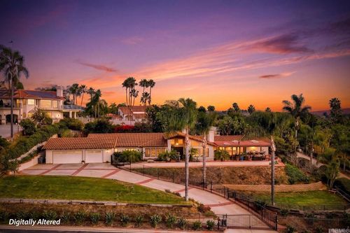 1817 Queens Way, Vista, CA, 92084-3613 | Card Image