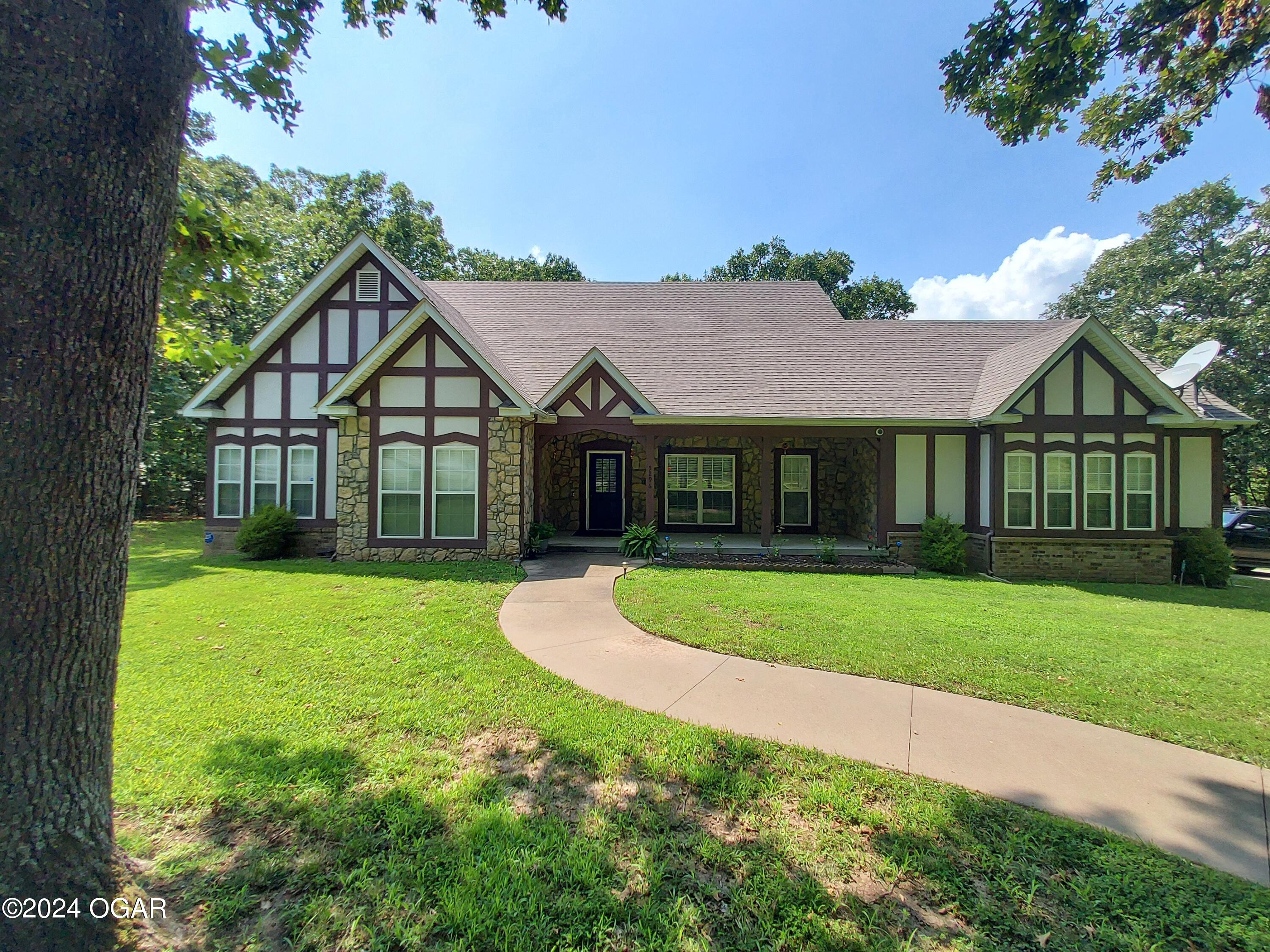 Greenwich Ln, Joplin, MO 64804