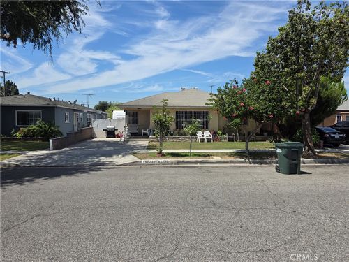 15727 Orizaba Ave, Paramount, CA, 90723-4305 | Card Image
