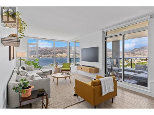 1809-1588 Ellis St, Kelowna, BC, V1Y0H1 | Card Image