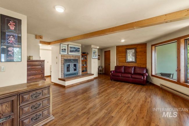947 Thompson Dr, House other with 3 bedrooms, 4 bathrooms and 3 parking in Cascade ID | Image 10