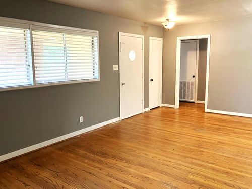 118 Poinsetta St, Lake Jackson, TX, 77566-5434 | Card Image