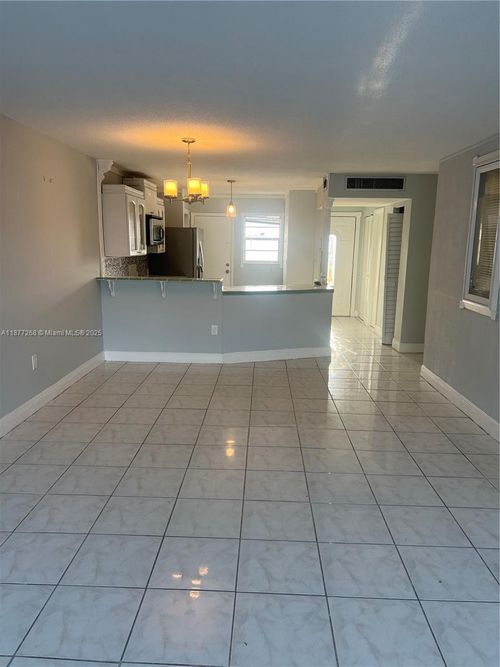 2-1780 Ne 191st St, Miami, FL, 33179-4285 | Card Image