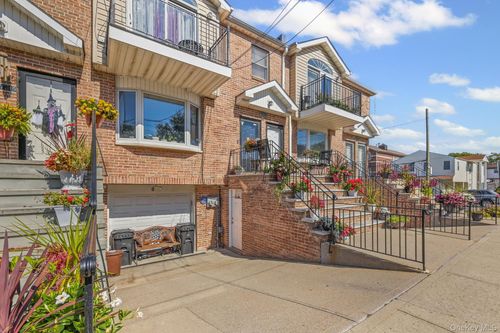 7717 156th Ave, Howard Beach, NY, 11414-2323 | Card Image