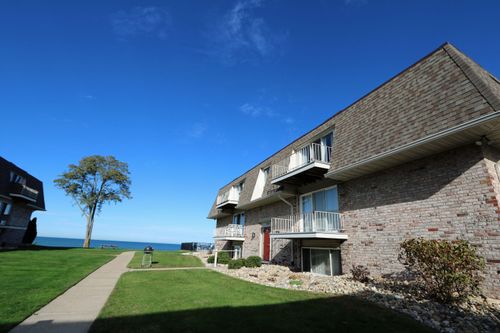 8-3618 Lakeshore Drive, St Joseph Charter Township, MI, 49085 | Card Image
