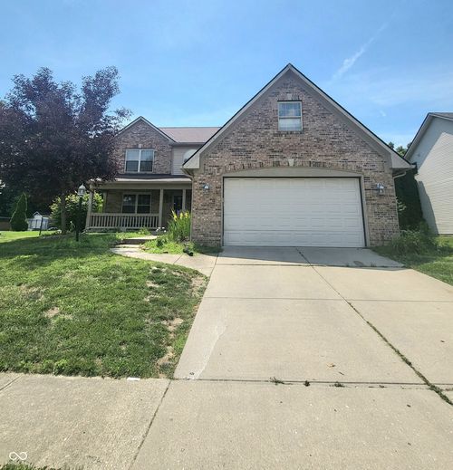 430 Greenbriar Dr, Greenwood, IN, 46142-1209 | Card Image