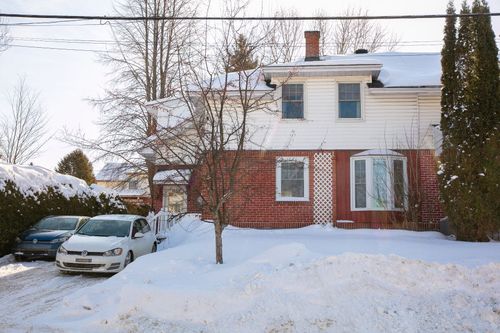 1254 Rue Champlain, Sherbrooke, QC, J1H2L2 | Card Image