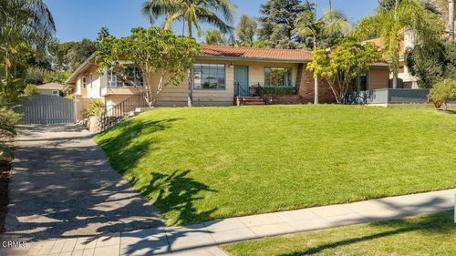 2195 Mendocino Ln, Altadena, CA, 91001-2815 | Card Image