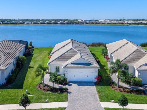 913 Crosswind Ave, Sarasota, FL, 34240-1224 | Card Image