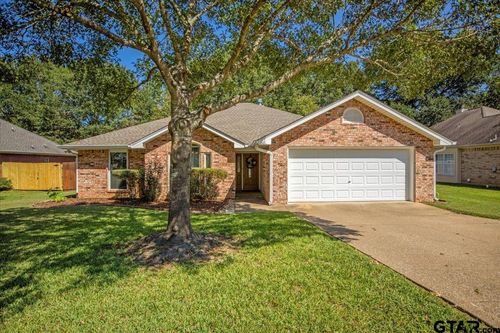 201 Merri Ln, Whitehouse, TX, 75791-3684 | Card Image