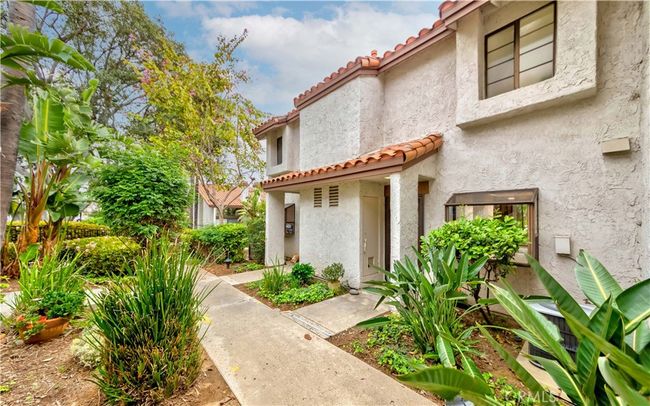 340 Maui Dr, Townhouse with 1 bedrooms, 1 bathrooms and 1 parking in Placentia CA | Image 4