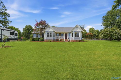 131 Amberwood Dr, Harvest, AL, 35749-9277 | Card Image